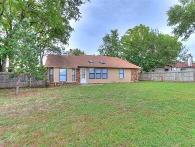 2113 E Reno St, Broken Arrow, OK 74012 - photo 3