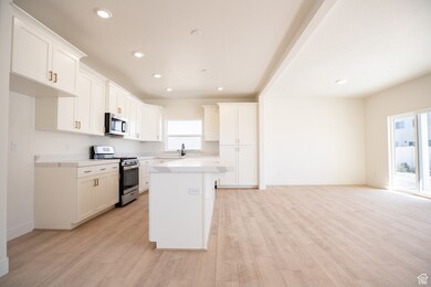 Kitchen and dining areas.