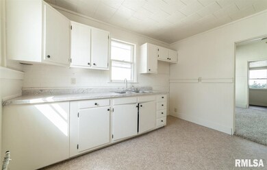 1417 Pekin St, Lincoln, IL 62656 - photo 6