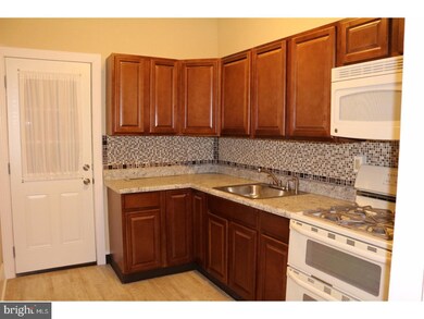 1158 Green St, Reading, PA 19604 - photo 7