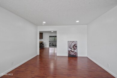 10209 Castletown Dr, El Paso, TX 79925 - photo 4