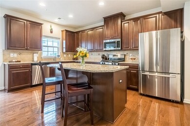 Wow! This kitchen would thrill any chef. Gorgeous
