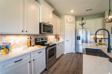 5217 Tracie Way, Saint Cloud, FL 34771 - photo 2