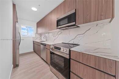 32 NW 14th Ave unit 102, Miami, FL 33125 - photo 4