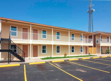 311 E Crockett Ave, Alamo, TX 78516 - photo 2