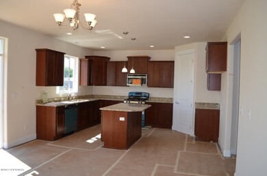 Kitchen/Photo Similar