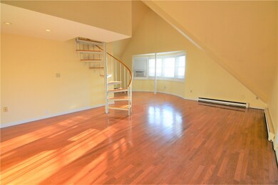 11 Catherine St unit A, Newport, RI 02840 - photo 5