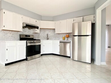 28 Emerald Ln, Old Bridge, NJ 08857 - photo 4