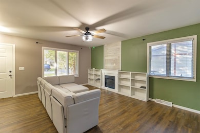 115 Lamplighter Loop SE, Poplar Grove, IL 61065 - photo 4