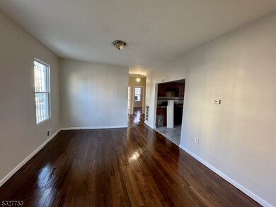 56 Aldine St, Newark, NJ 07112 - photo 3