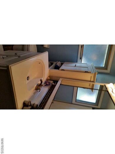 747 Castlebar Dr, North Tonawanda, NY 14120 - photo 7