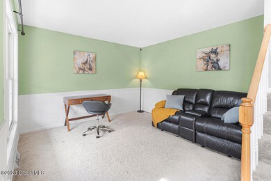 17 Rose Ln, Rensselaer, NY 12144 - photo 3