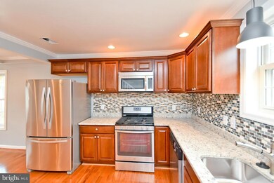 5004 Gunther St, Capitol Heights, MD 20743 - photo 4