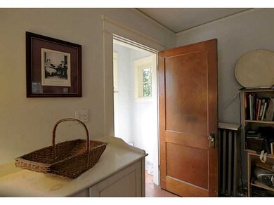 182 Calla St, Providence, RI 02905 - photo 3