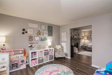 1004 Oakridge Dr, Maryville, IL 62062 - photo 6