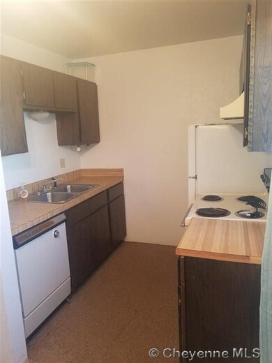 3303 Myers Ct, Cheyenne, WY 82001 - photo 4