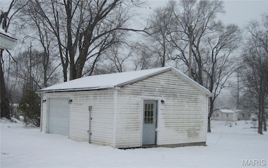 401 Grout St, White Hall, IL 62092 - photo 2