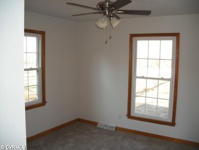 6326 Mt Airy Dr, Ruther Glen, VA 22546 - photo 7