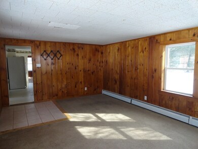 8 Scales Ln unit 1, Townsend, MA 01469 - photo 4