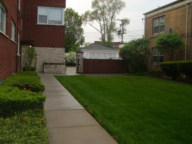 7209 Division St unit A1, River Forest, IL 60305 - photo 2