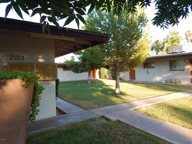 2103 S Granada Dr unit 3, Tempe, AZ 85282 - photo 6
