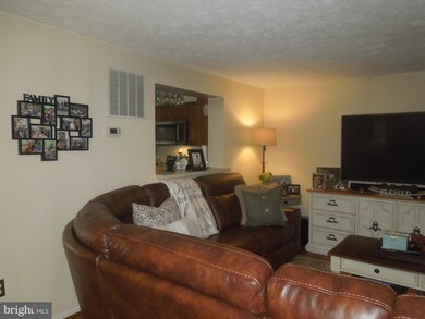 2538 Log Mill Ct, Crofton, MD 21114 - photo 3