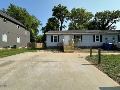 1113 Upchurch St unit A, Raleigh, NC 27610 - photo 2