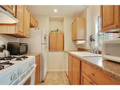 Kitchen. Apt A