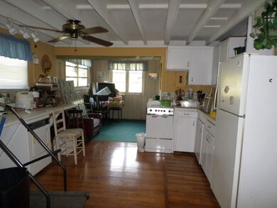 2742 Lakeview Dr, Donalsonville, GA 39845 - photo 5