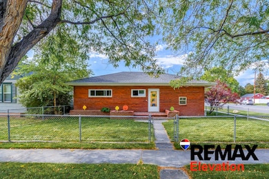 210 W 1st St, Powell, WY 82435 - photo 5