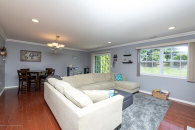 11 Saint Paul Ct unit 3, Tinton Falls, NJ 07712 - photo 4