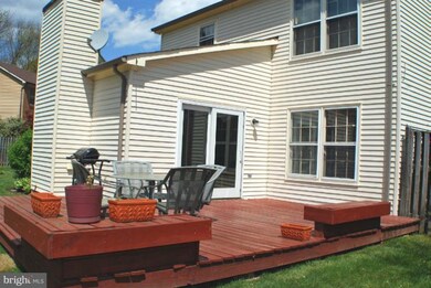 2552 Huntington Dr, Herndon, VA 20171 - photo 2