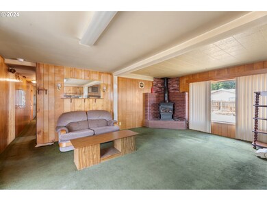 300 Ridings Ave, Molalla, OR 97038 - photo 7