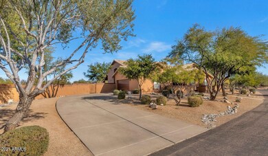 5620 E Juana Ct-large-003-007-5620 E Jua