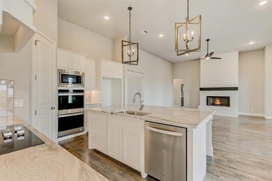 109 Southern Ct, Springtown, TX 76082 - photo 2