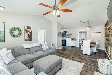 8625 Ball Park Ln, Knoxville, TN 37920 - photo 5