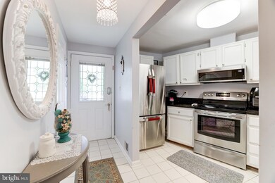 1763 Whisperhill Dr, Reston, VA 20194 - photo 3