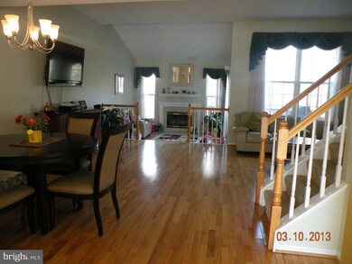 46876 Graham Cove Square, Sterling, VA 20165 - photo 4