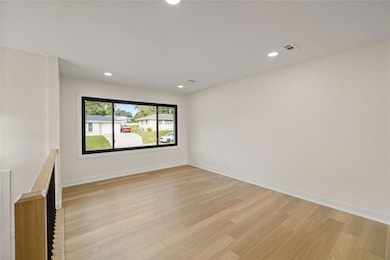 535 N 4th St, Carlisle, IA 50047 - photo 6