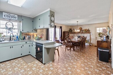 105 Ridgewood Ln, Statesville, NC 28677 - photo 4