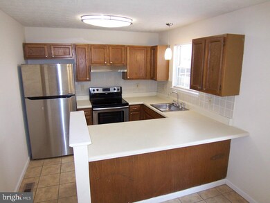 852 W Spring Meadow Ct, Edgewood, MD 21040 - photo 5