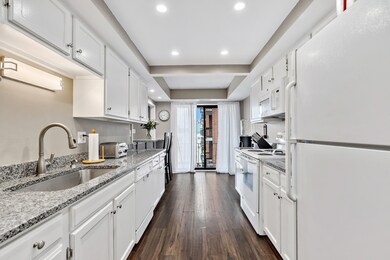 828 Graceland Ave unit 405, Des Plaines, IL 60016 - photo 7