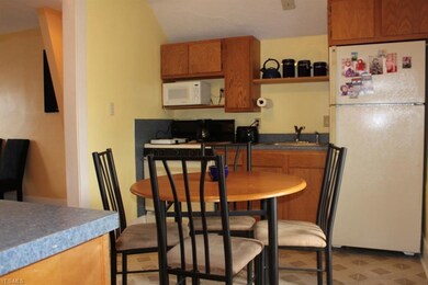 1645 Battery B St unit 2, Akron, OH 44305 - photo 2