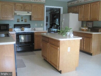 122 Brookview Loop, Elkton, MD 21921 - photo 5