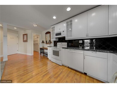 6-mls-Kitchen 2