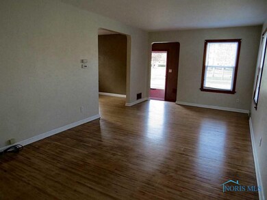 2139 Mellwood Ct, Toledo, OH 43613 - photo 3