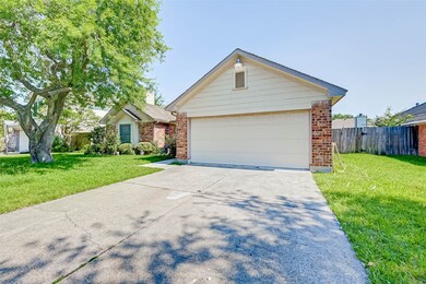 7318 Silver Star Dr, Houston, TX 77086 - photo 3