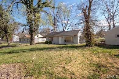 1238 Maple Ave, Saint Louis, MO 63138 - photo 2