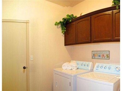 11373 Jesus Gandara Jr, Socorro, TX 79927 - photo 5