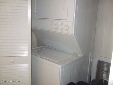 8861 Inlet Bluff Dr, Jacksonville, FL 32216 - photo 7